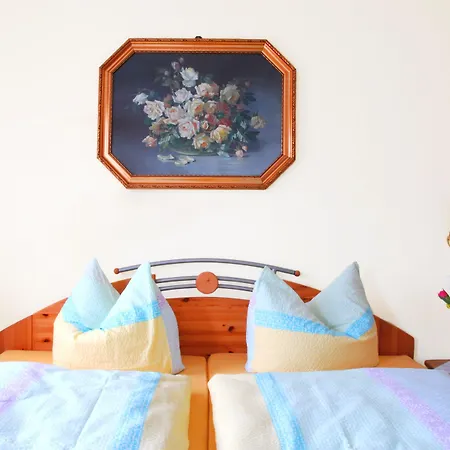 Alter Zausel Gæstehus 3*