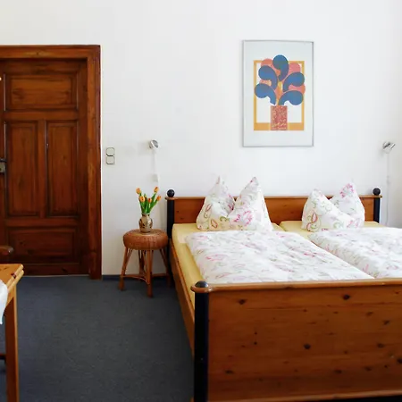 Alter Zausel Penzion 3*